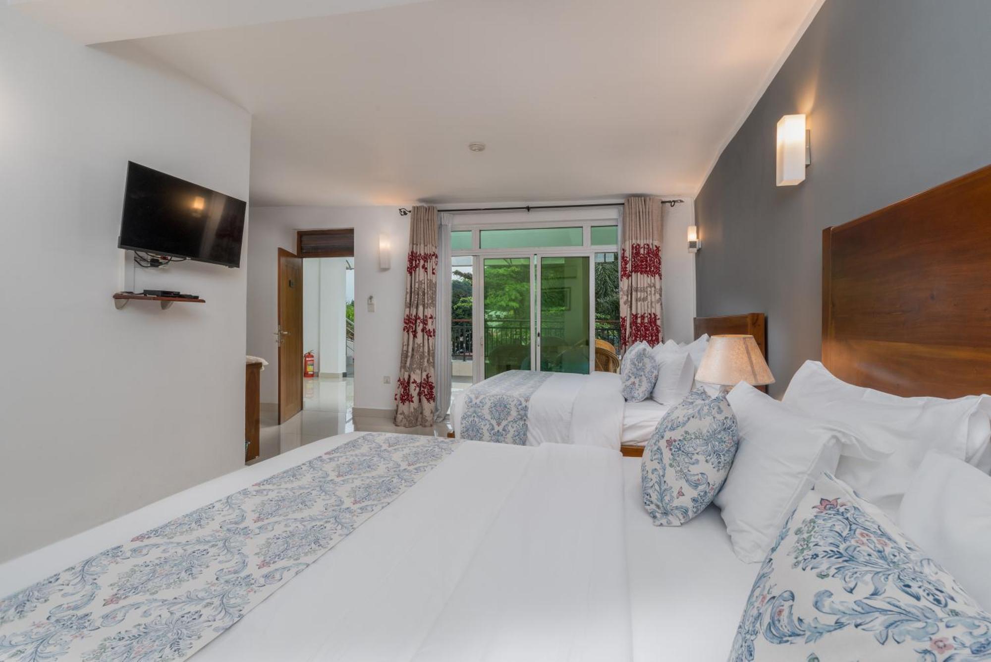 Hotel Travellers Nest Kandy Dış mekan fotoğraf