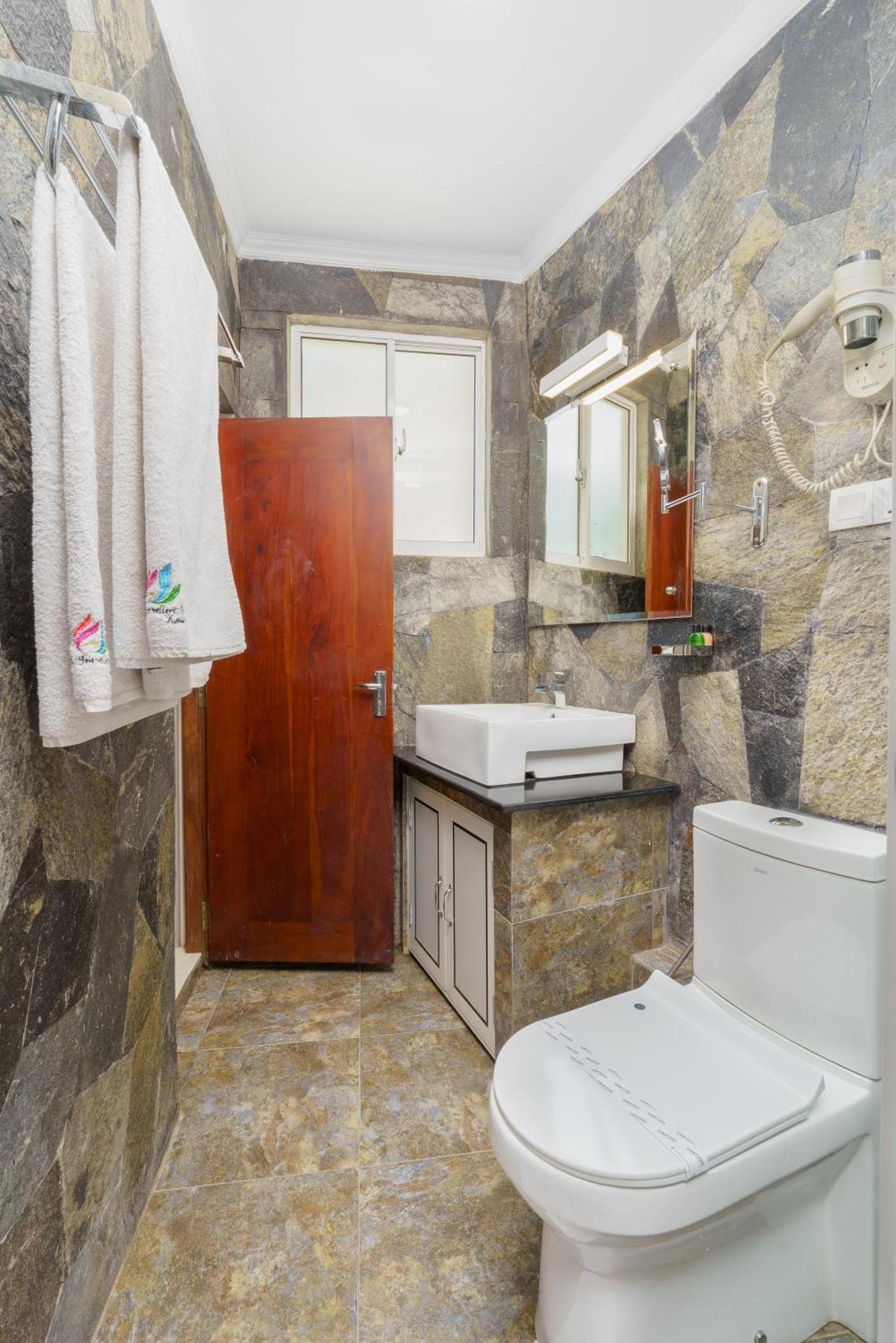 Hotel Travellers Nest Kandy Dış mekan fotoğraf