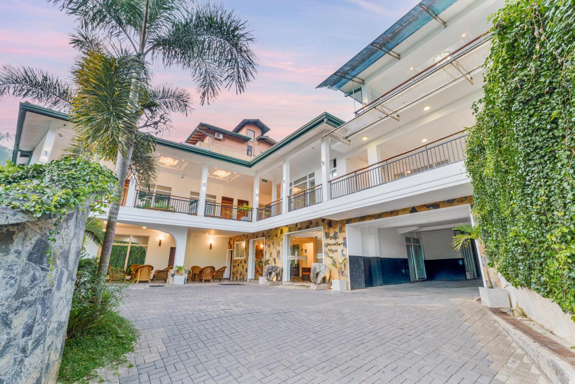 Hotel Travellers Nest Kandy Dış mekan fotoğraf