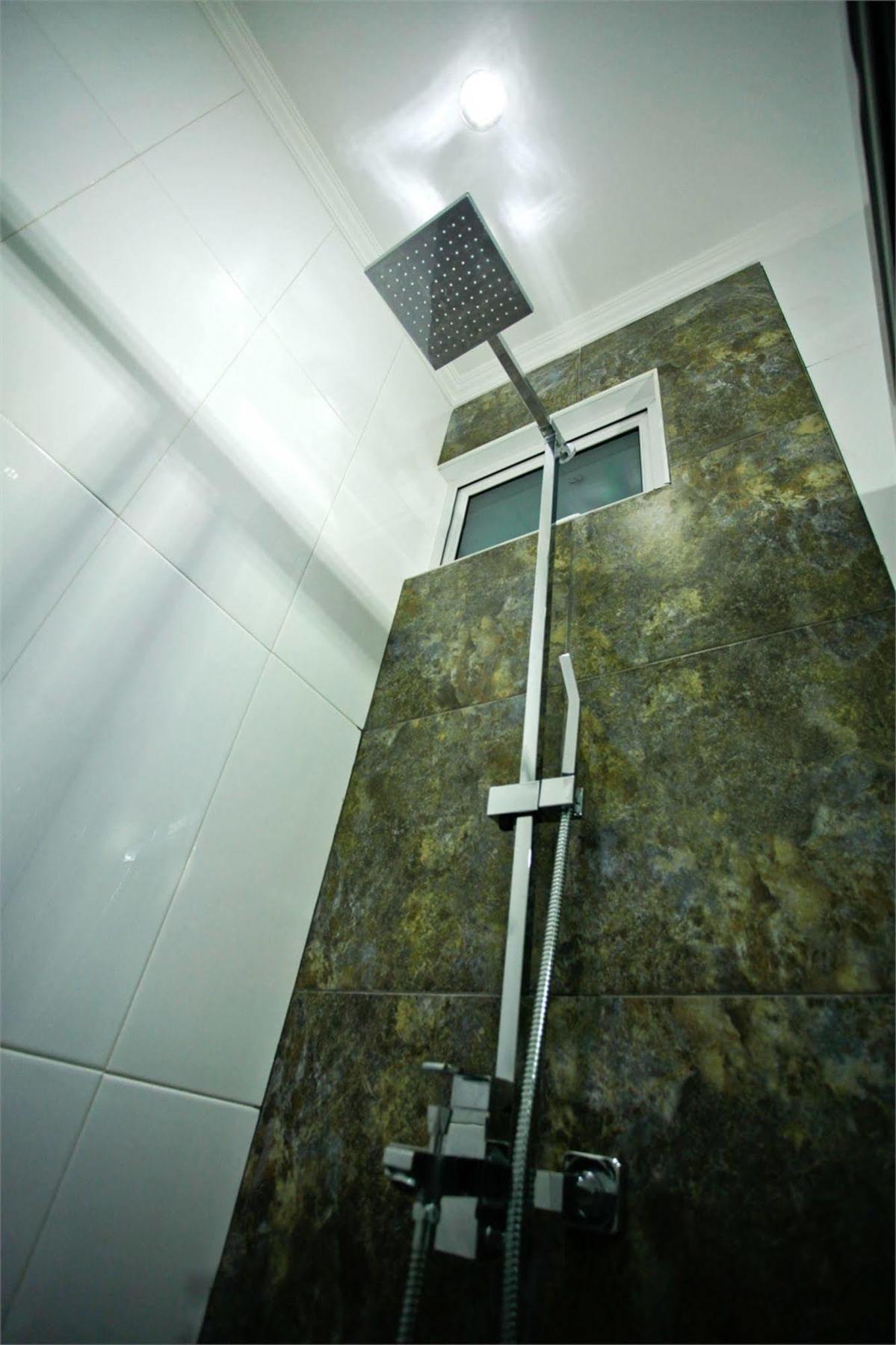 Hotel Travellers Nest Kandy Dış mekan fotoğraf