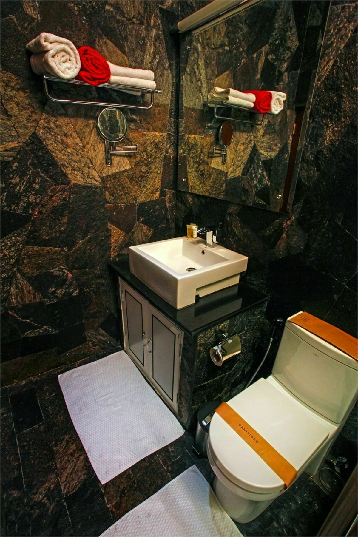 Hotel Travellers Nest Kandy Dış mekan fotoğraf